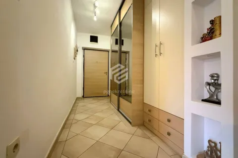 Rent, one bedroom apartment, 54m², Preko Morače, Podgorica - image 16