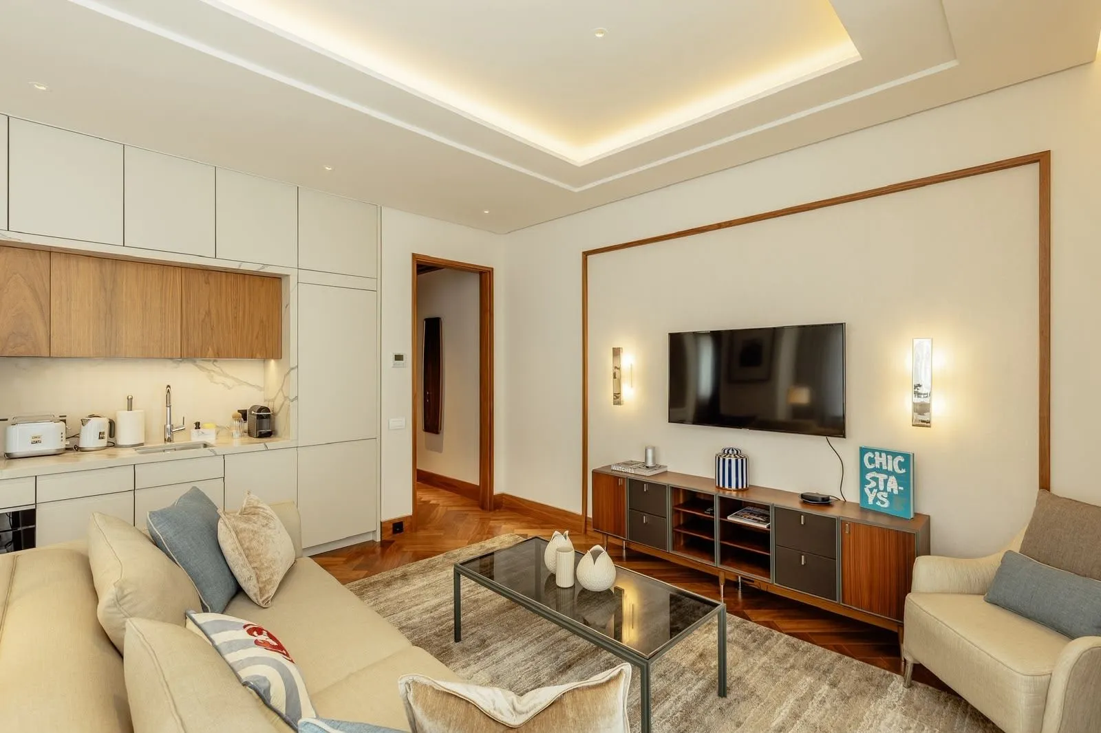 Rent, one bedroom apartment, 74m², Porto Montenegro, Tivat