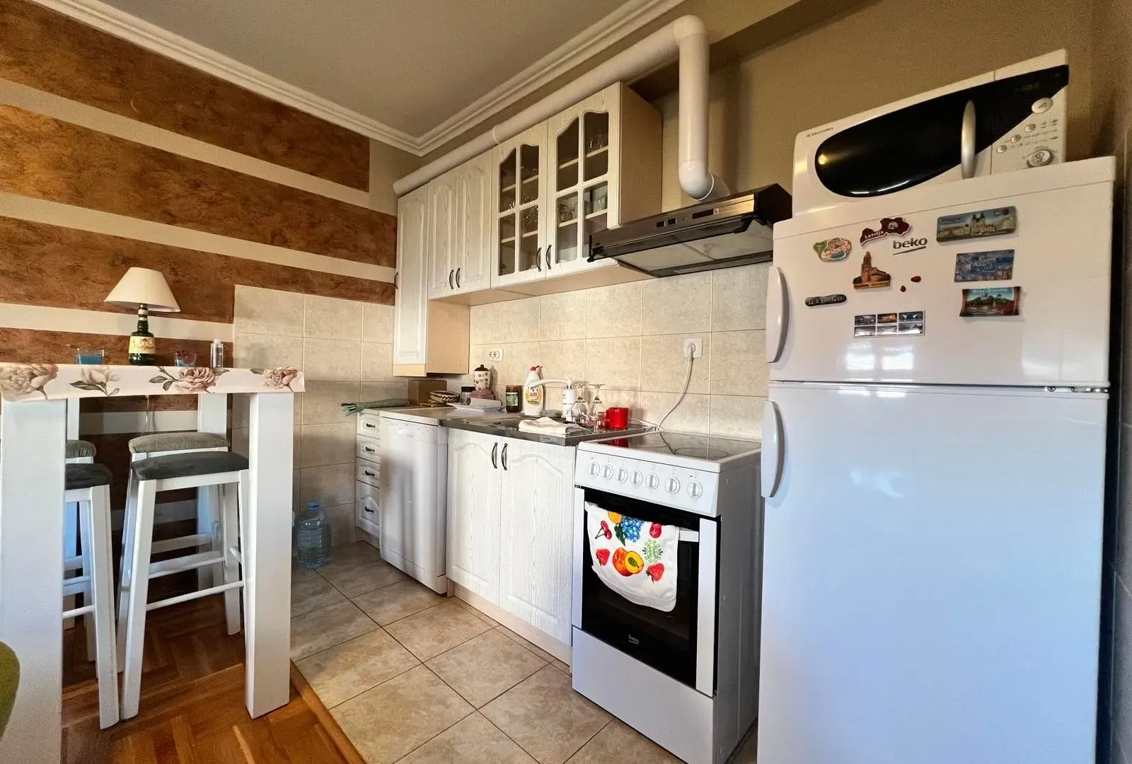 Izdavanje, jednosoban stan, 51m², 1 maj, Podgorica