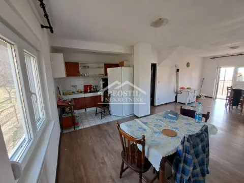 Prodaja, kuća, 204m², Ritopek, Grocka - image 2