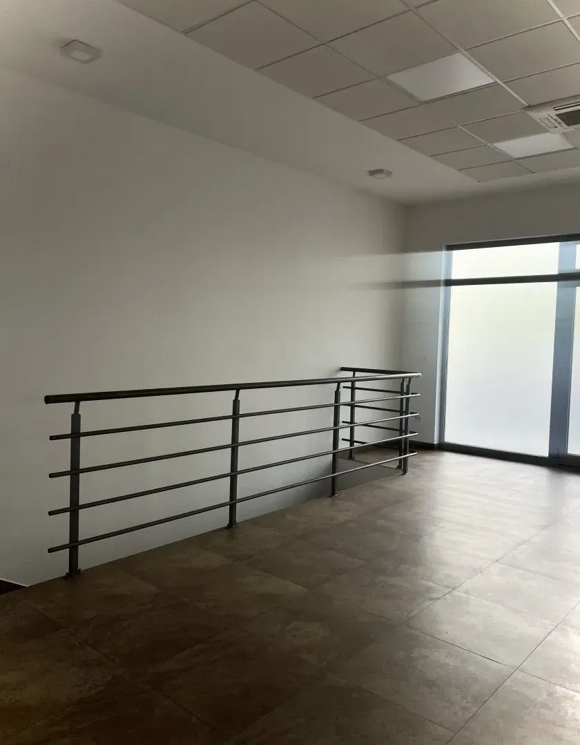 Rent, office space, 251m², Tološka šuma, Podgorica