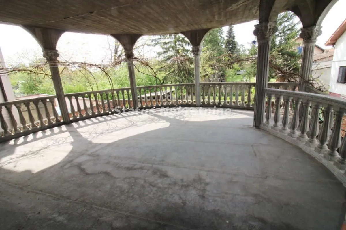 Prodaja, kuća, 416m², Sremska Mitrovica, Srbija
