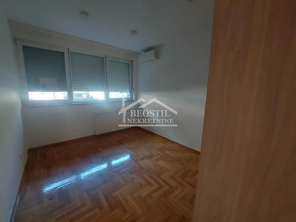 Rent, three bedroom apartment, 65m², Novi Beograd Blok 21, Novi Beograd Sve Podlokacije