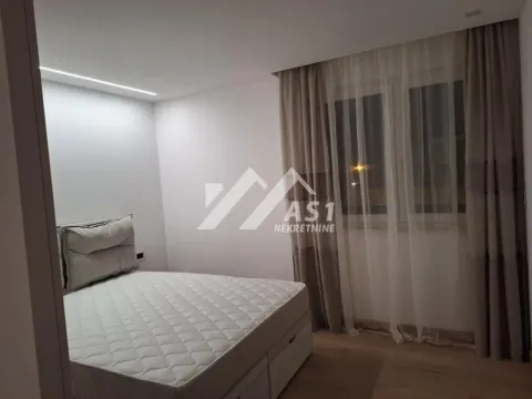 Izdavanje, trosoban stan, 97m², Sremska Kamenica, Petrovaradin - image 3