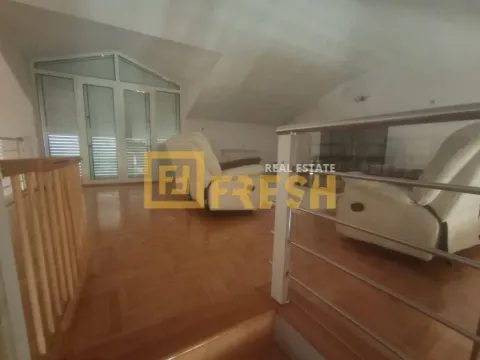 Prodaja, kuća, 423m², Donja Gorica, Podgorica - image 17