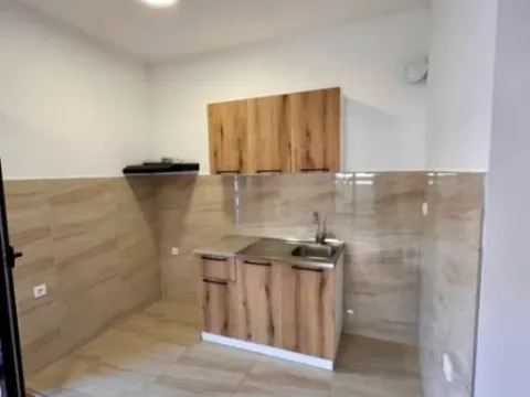 Izdavanje, jednosoban stan, 45m², Zabjelo, Podgorica - image 3