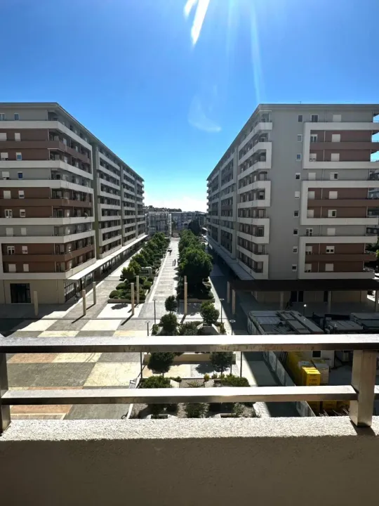 Izdavanje, poslovni prostor, 68m², Central Point, Podgorica