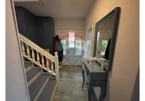 Izdavanje, kuća, 340m², Tološi, Podgorica - image 4