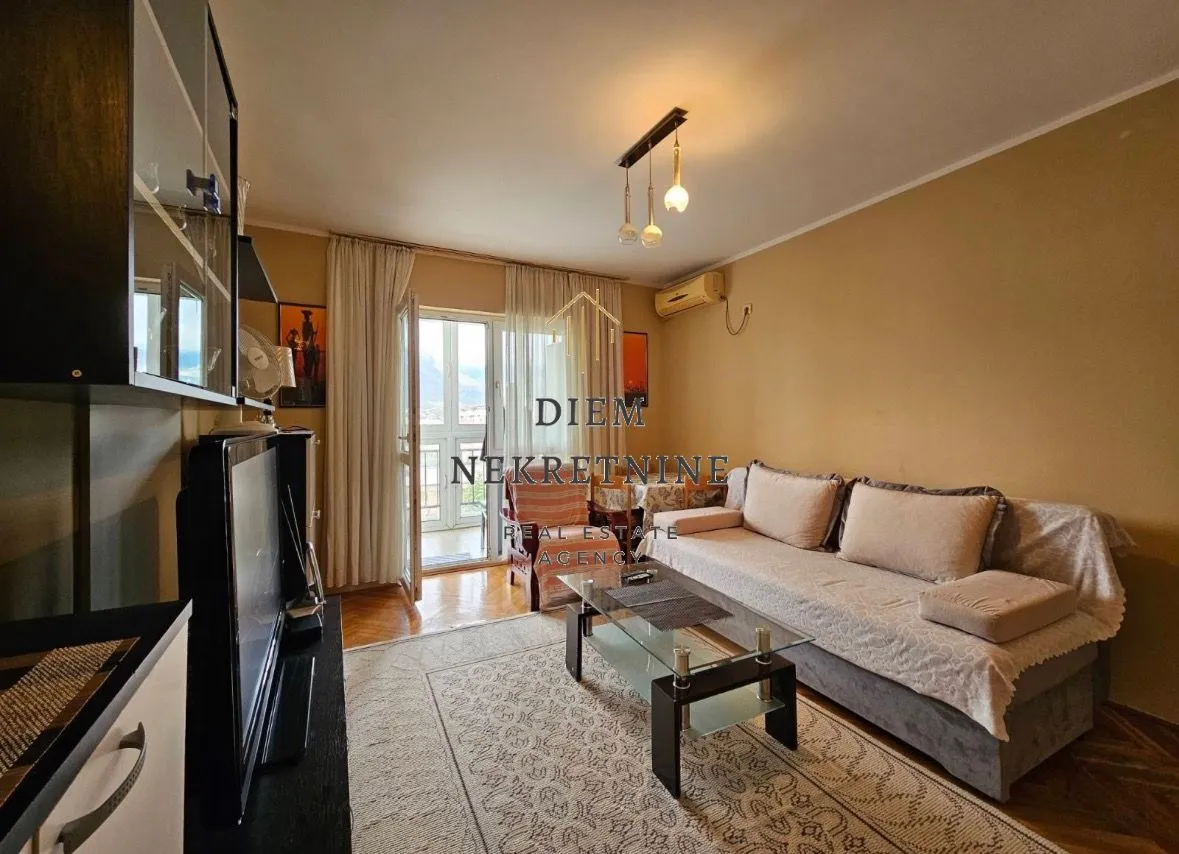 Rent, studio apartment, 35m², Centar, Bar