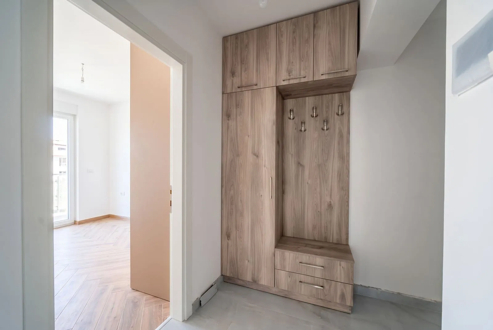 Prodaja, trosoban stan, 63m², Tivat, Crna Gora