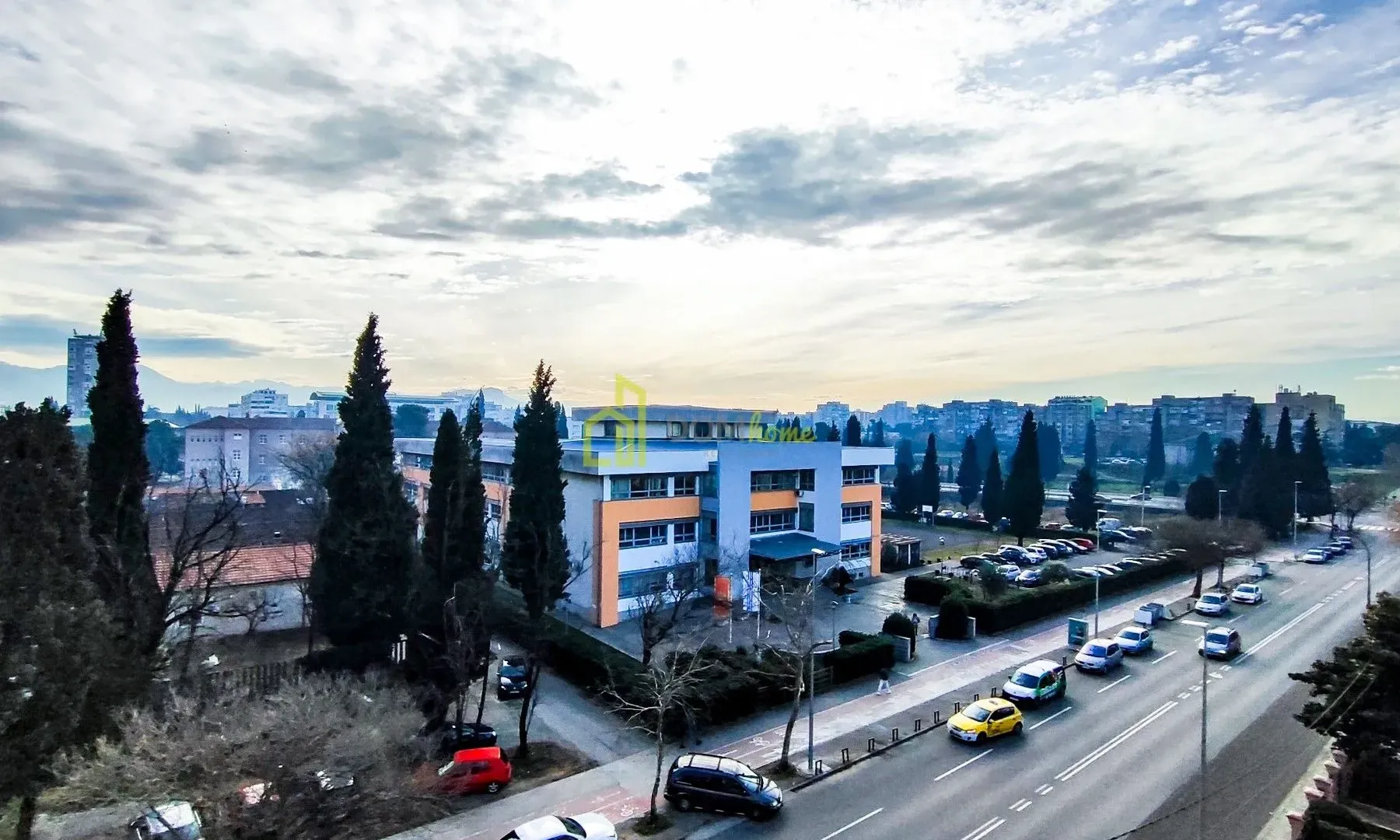 Rent, three bedroom apartment, 143m², Centar, Podgorica