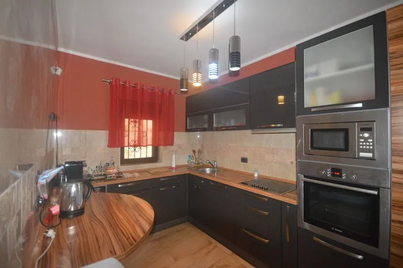 Sale, house, 230m², Stoliv, Kotor