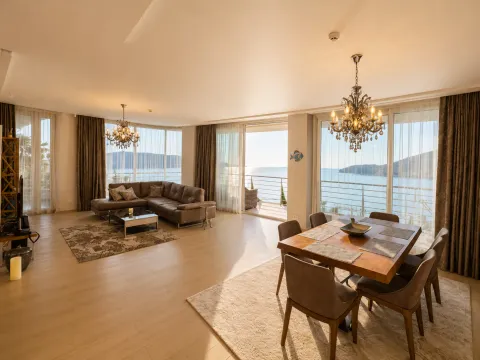 Izdavanje, dvosoban stan, 180m², Dukley Gardens, Budva - image 3