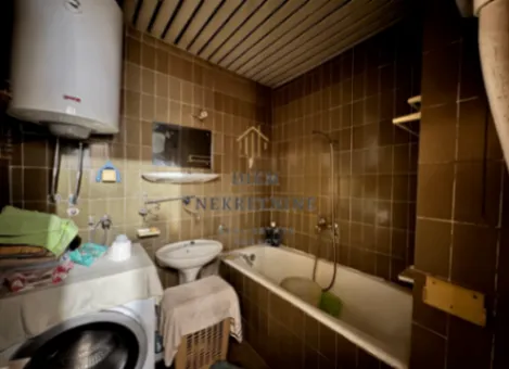 Prodaja, trosoban stan, 96m², Blok 6, Podgorica - image 2