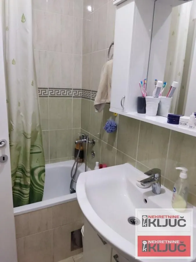 Prodaja, dvosoban stan, 45m², Bulevar patrijarha Pavla, Novi Sad Sve Podlokacije
