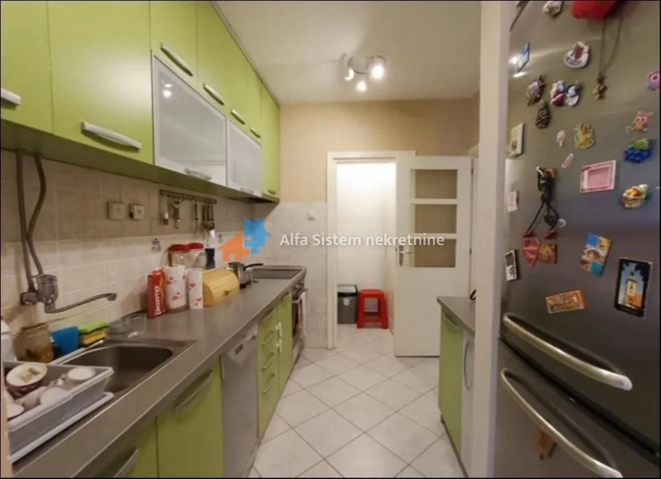 Rent, four bedroom apartment, 100m², Denkova Basta, Zvezdara Sve Podlokacije
