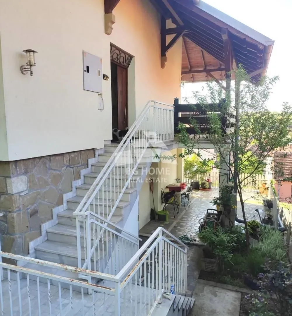 Sale, house, 353m², Ljig, Srbija