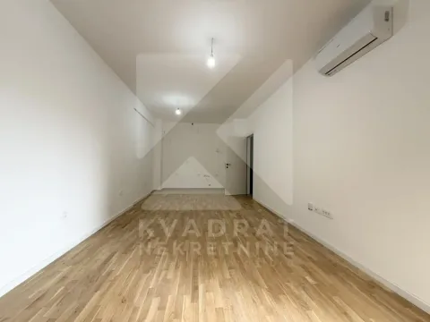 Izdavanje, dvosoban stan, 66m², Stari Aerodrom, Podgorica - image 3