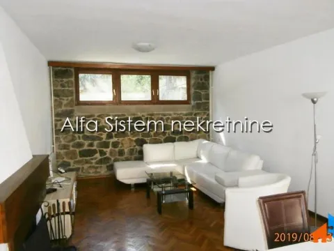 Izdavanje, četvorosoban stan, 120m², Savski Venac, Beograd - image 2