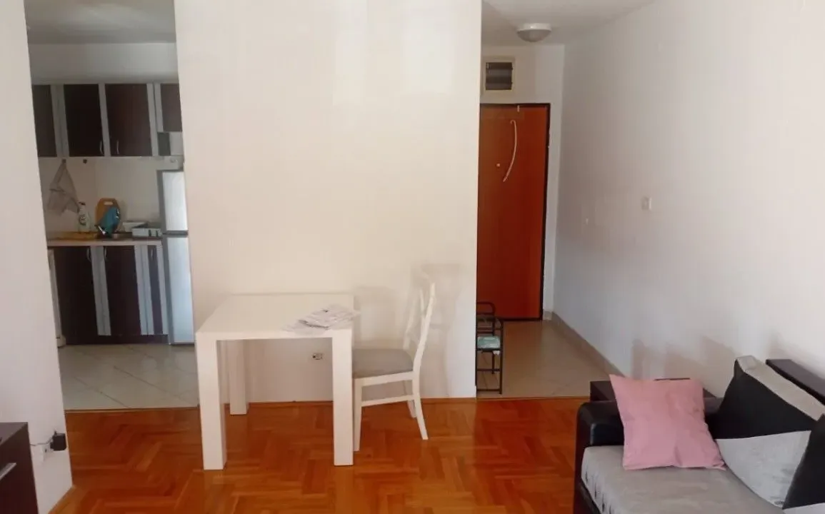 Rent, one bedroom apartment, 37m², City Kvart, Podgorica