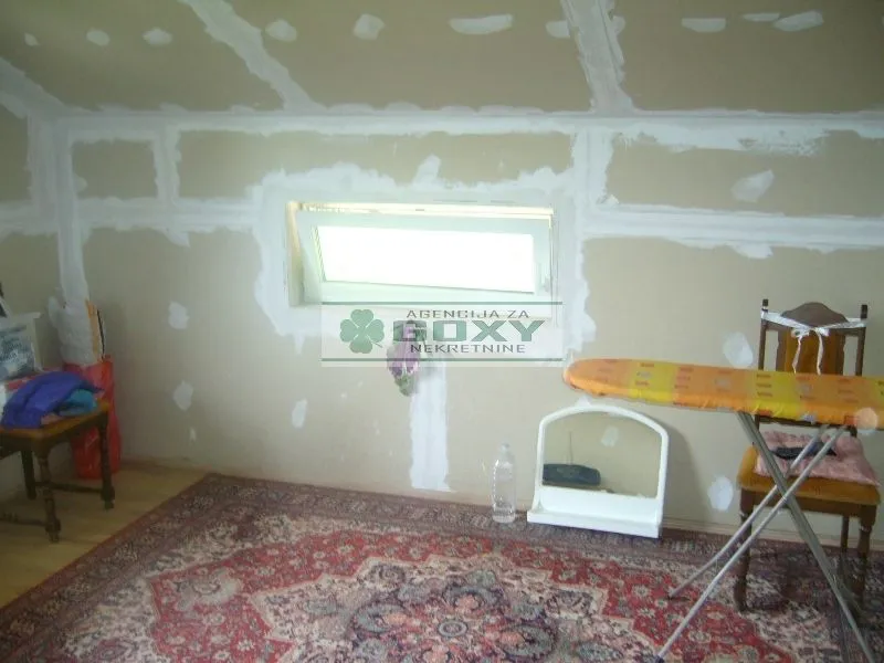 Sale, house, 210m², Surčin (mesto), Surčin