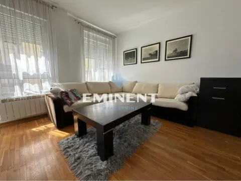 Prodaja, trosoban stan, 57m², Južni Bulevar, Vračar Sve Podlokacije - image 2