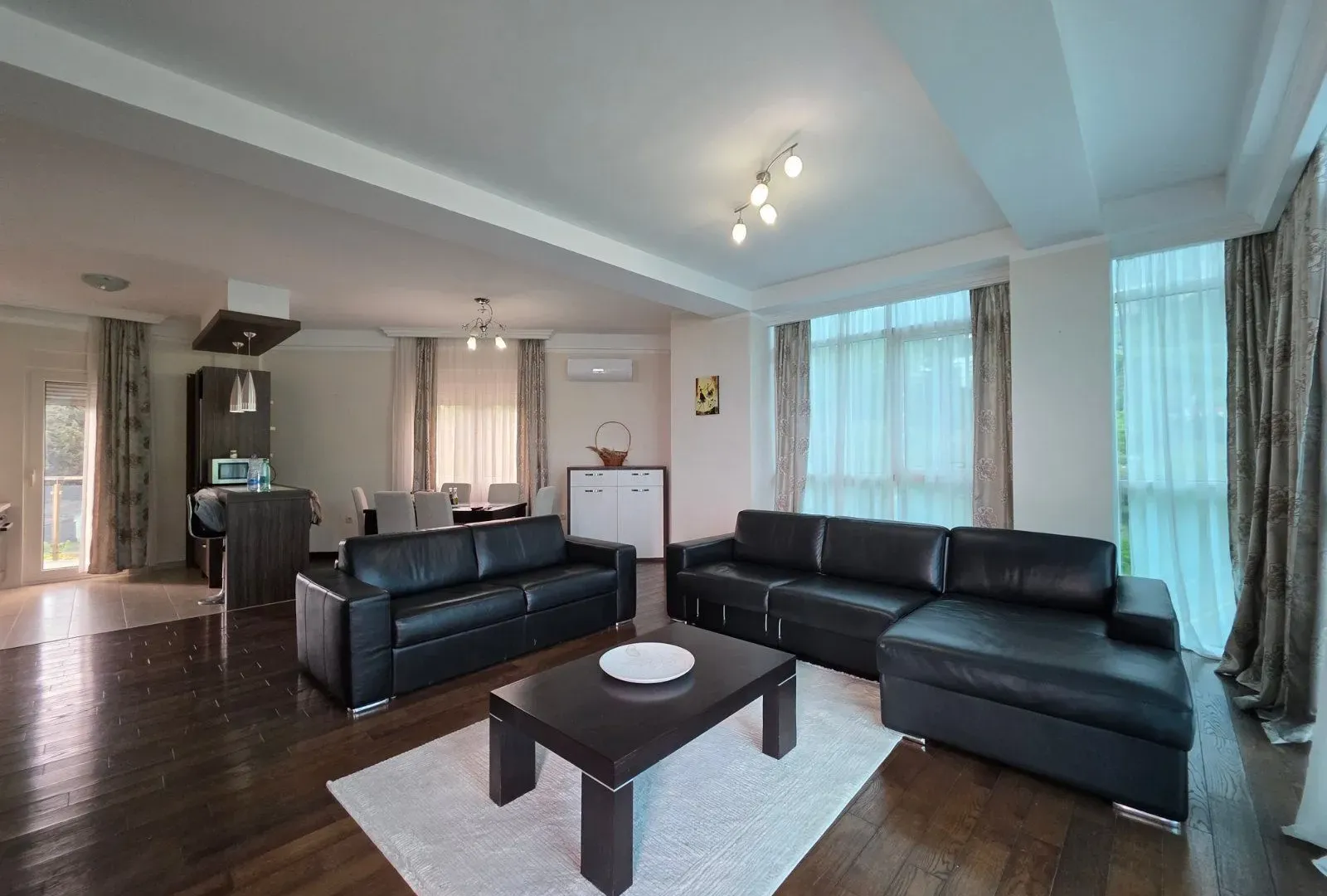 Sale, two bedroom apartment, 89m², Bečići, Budva