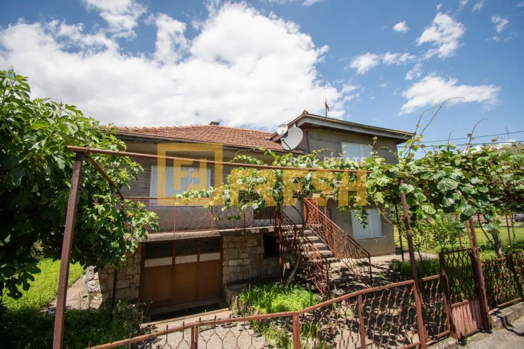 Prodaja, kuća, 240m², Dalmatinska ulica, Podgorica