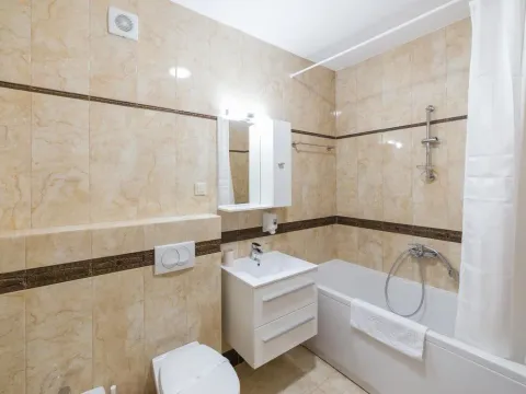 Sale, one bedroom apartment, 64m², Bečići, Budva - image 6