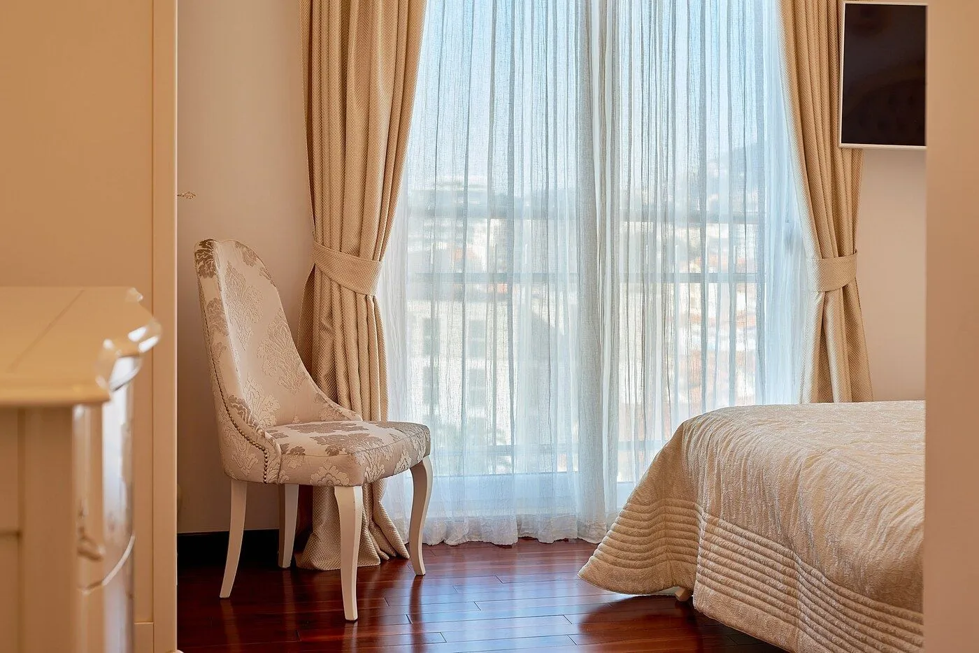 Sale, three bedroom apartment, 150m², Bečići, Budva