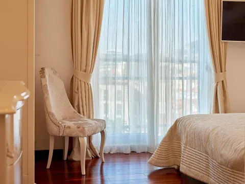 Prodaja, trosoban stan, 150m², Bečići, Budva - image 8