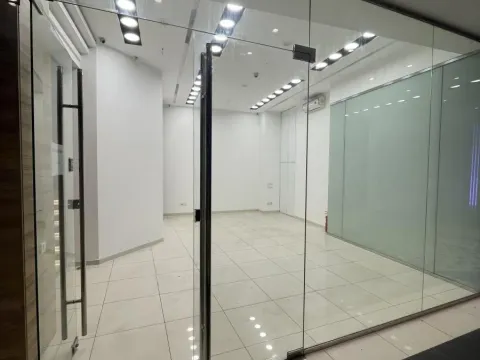 Izdavanje, poslovni prostor, 33m², Stari Grad, Beograd - image 3