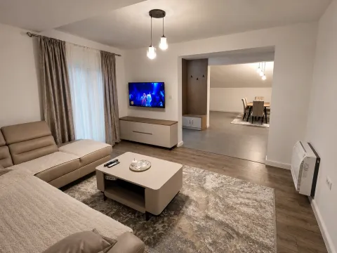 Izdavanje, dvosoban stan, 100m², Zabjelo, Podgorica - image 2