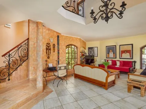 Prodaja, kuća, 350m², Kotor, Crna Gora - image 2