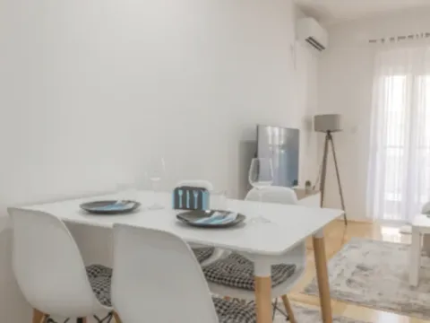 Izdavanje, jednosoban stan, 42m², Tuški Put, Podgorica - image 7