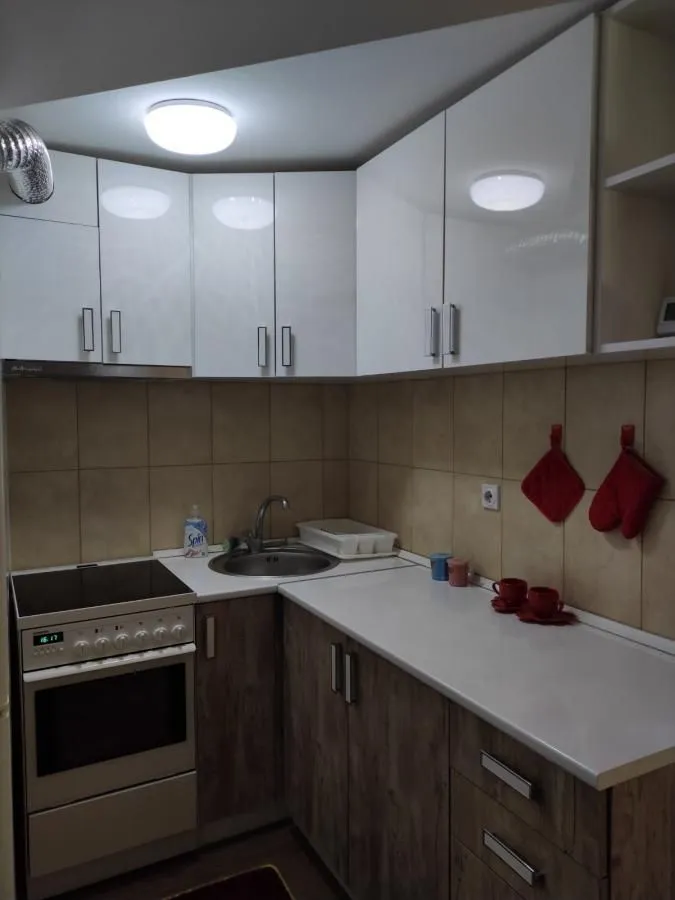 Izdavanje, jednosoban stan, 43m², Centar, Niš