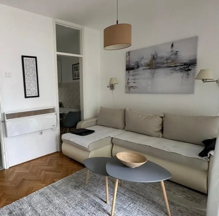Izdavanje, jednosoban stan, 37m², City Kvart, Podgorica