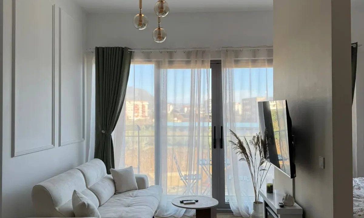 Izdavanje, jednosoban stan, 41m², Centar, Bar