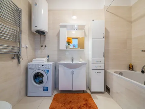 Sale, one bedroom apartment, 75m², Pržno, Budva - image 9