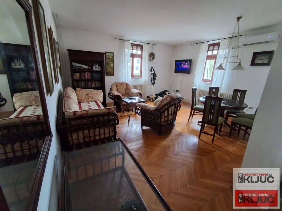 Prodaja, dvosoban stan, 64m², Sajmište, Novi Sad