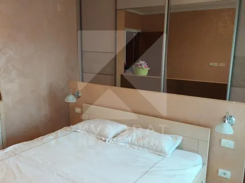 Rent, two bedroom apartment, 88m², City Kvart, Podgorica - image 9