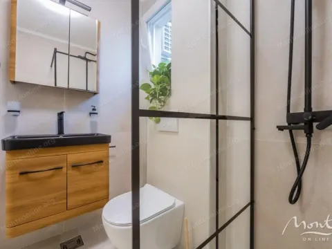 Sale, house, 300m², Markovići, Budva - image 24