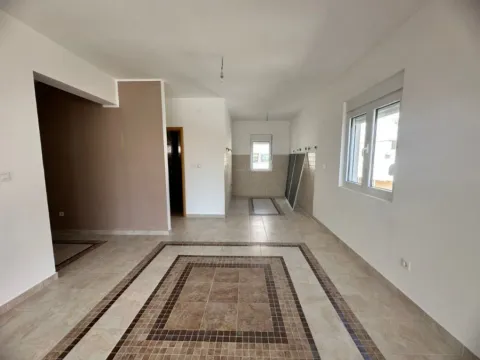 Sale, one bedroom apartment, 89m², Lazi, Budva - image 5