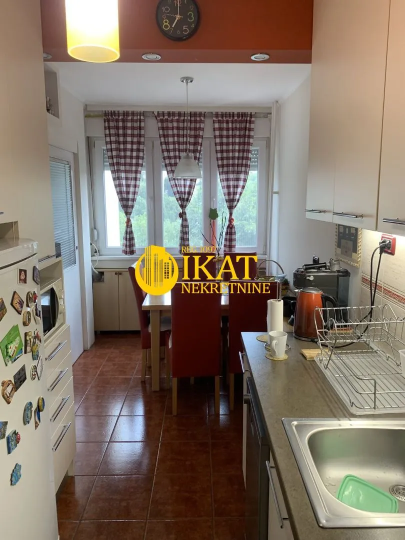 Prodaja, trosoban stan, 74m², Zvezdara Sve Podlokacije, Beograd