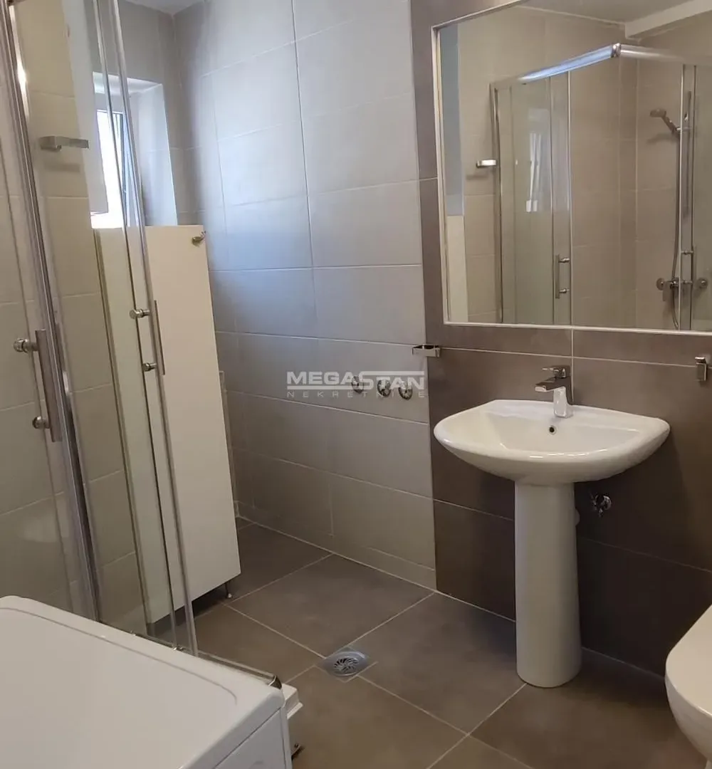 Rent, two bedroom apartment, 60m², Stari Grad, Beograd