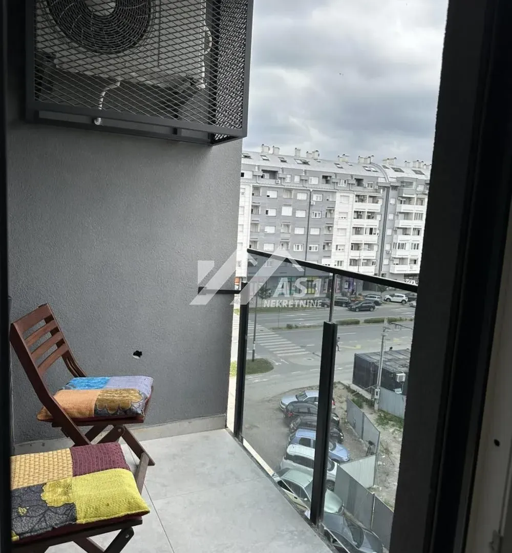 Izdavanje, jednosoban stan, 40m², Novo naselje, Novi Sad