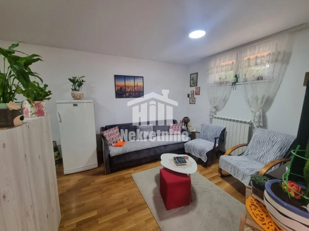 Prodaja, dvosoban stan, 48m², Zemun Gornji Grad, Zemun Sve Podlokacije