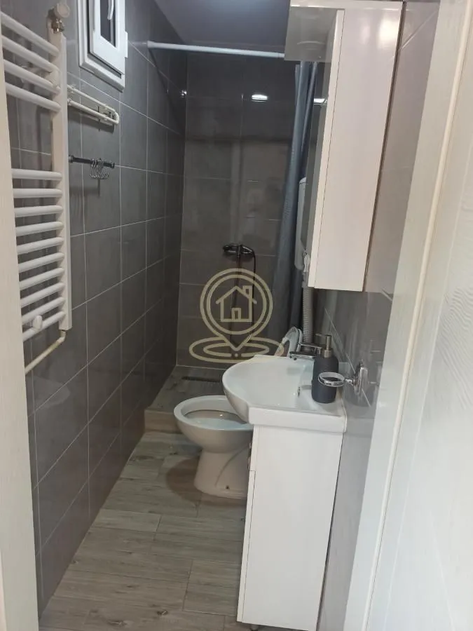 Izdavanje, trosoban stan, 70m², Salajka, Novi Sad Sve Podlokacije