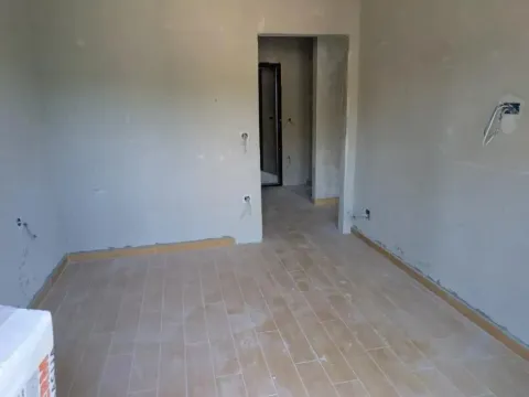 Prodaja, jednosoban stan, 47m², Ulcinj, Crna Gora - image 3