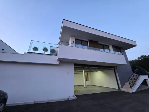 Prodaja, kuća, 126m², Krimovica, Kotor - image 9